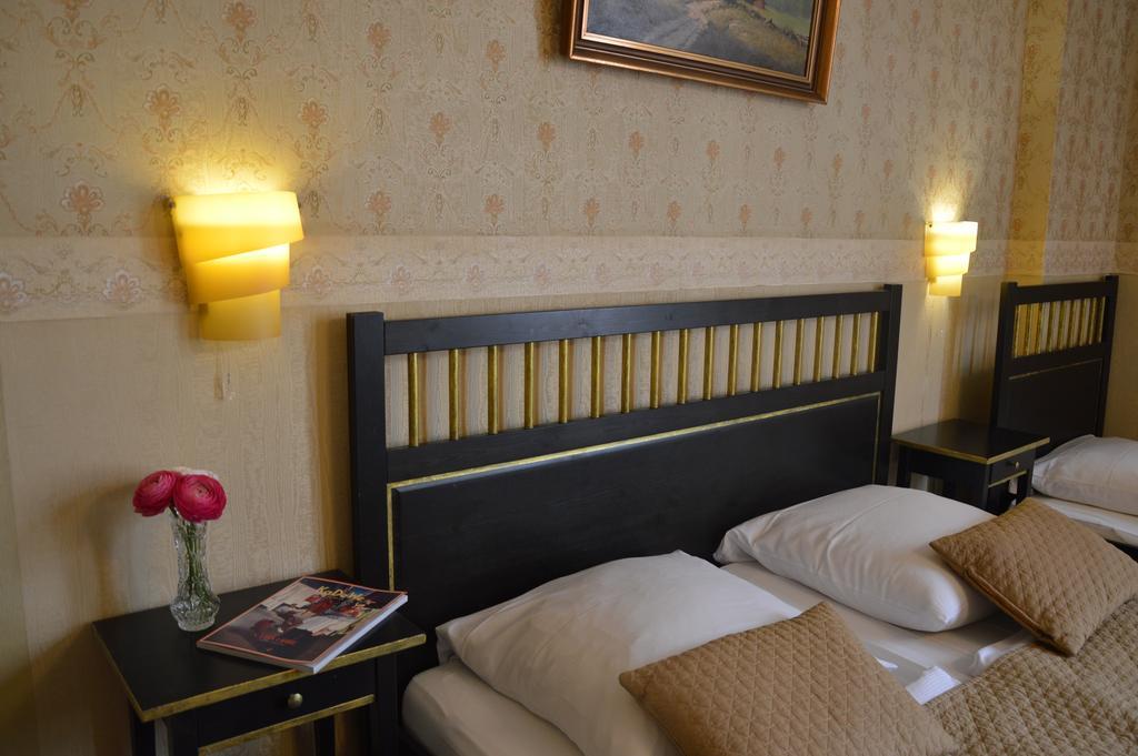Hotel Pension Bella Berlin Extérieur photo